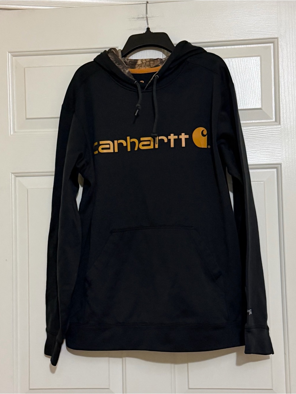 Carhartt Force Men’s Relaxed Fit Black Hoodie SpellOut Size Medium Camo Hood